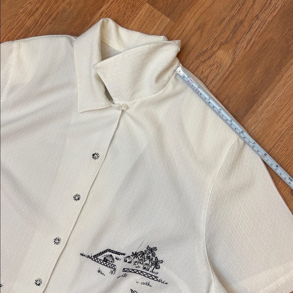 Vintage 1990’s Koret white and black tropical animal button-up top. Size 16W. - Picture 17 of 17